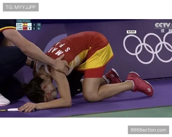 刷到何冰娇私服照那一瞬，我这工资根本配不上她的衣柜